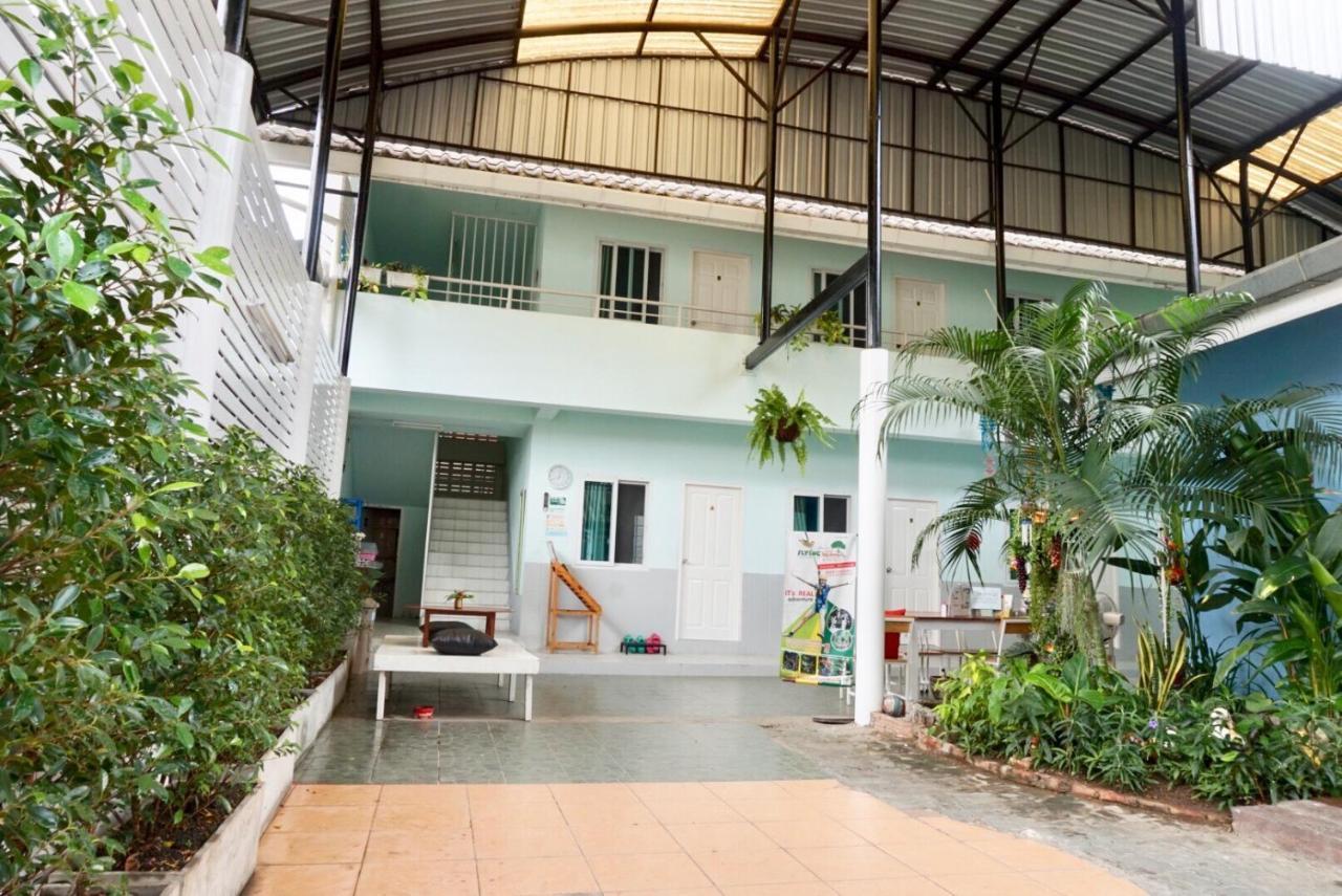 Chongrak Guesthouse Chiang Mai Ngoại thất bức ảnh
