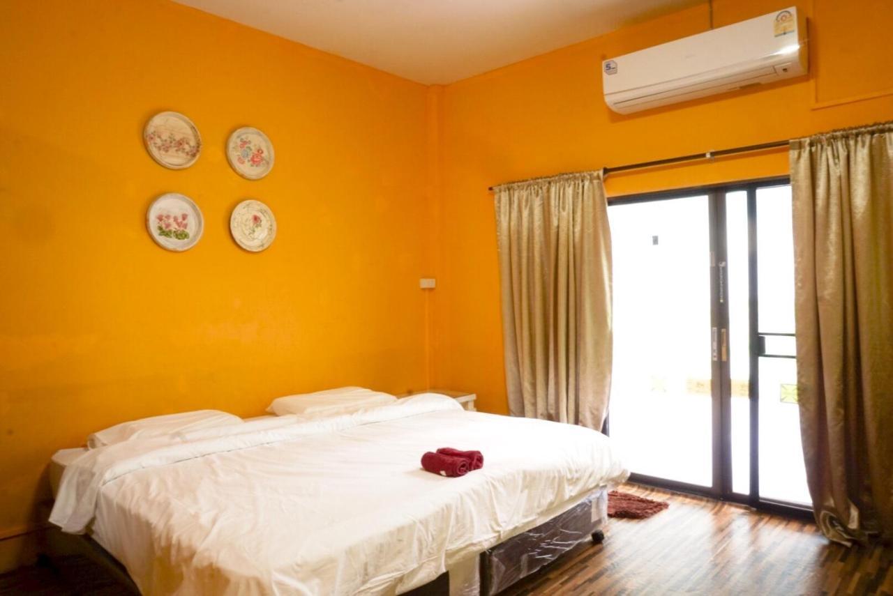 Chongrak Guesthouse Chiang Mai Ngoại thất bức ảnh